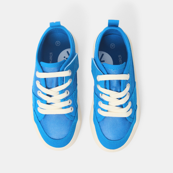 حذاء رياضي من القماش باللون الأزرق للأولاد